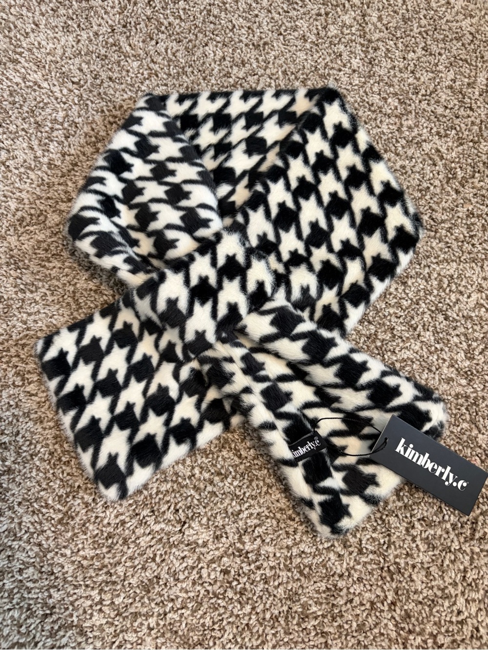 Furry Wrap Houndstooth Scarf